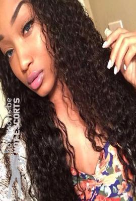 Fluwelen Maud  Escort Herentals