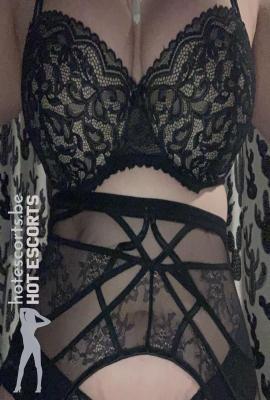 Fluweel Lotte  Escort Herent