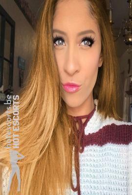 Flora Velours Escort Ath